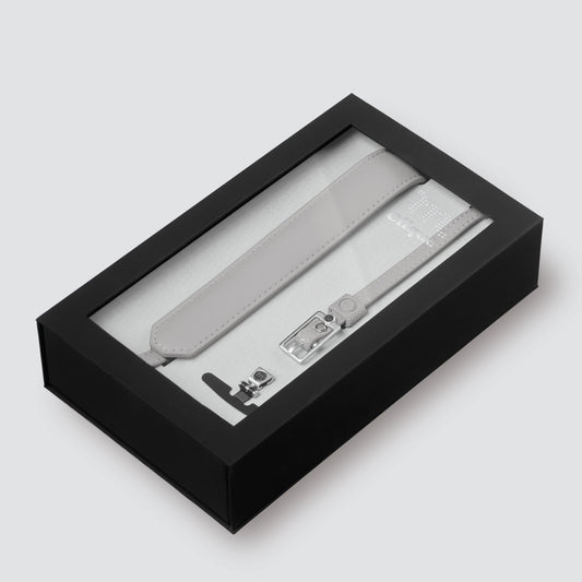 英國設計品牌M.CRAFTSMAN Planeta皮革手機背帶,使用可調式高質感皮革,創新Click快扣系統可輕鬆扣上或取出手機掛繩!